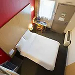 Hotell Saint-etienne La Terrasse 2*